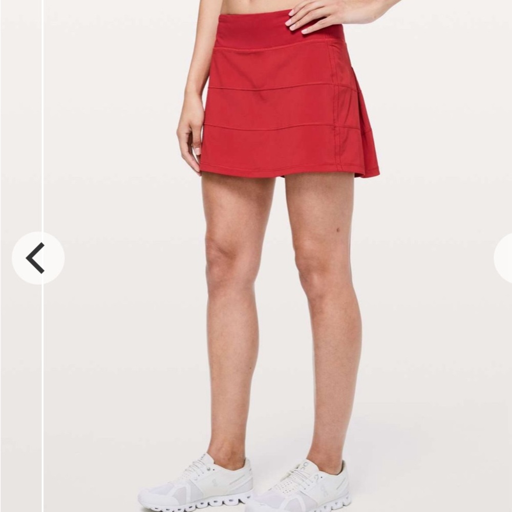 Like New. Lululemon Women’s Pace Rival Skirt Size 14 Tall.